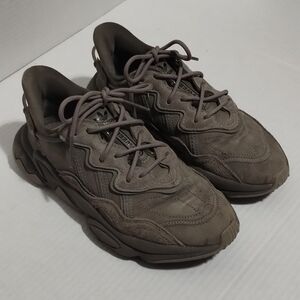 Adidas Men's Taupe Sneakers